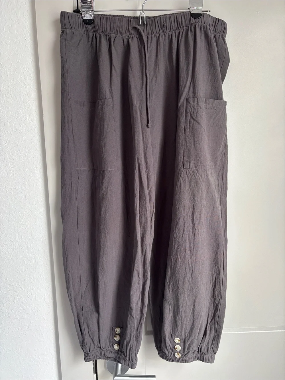 Amazon Men's Drawstring Joggers in Charcoal